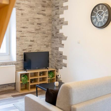 T2 Contemporain Idealement Situe Briancon  Bagian luar foto