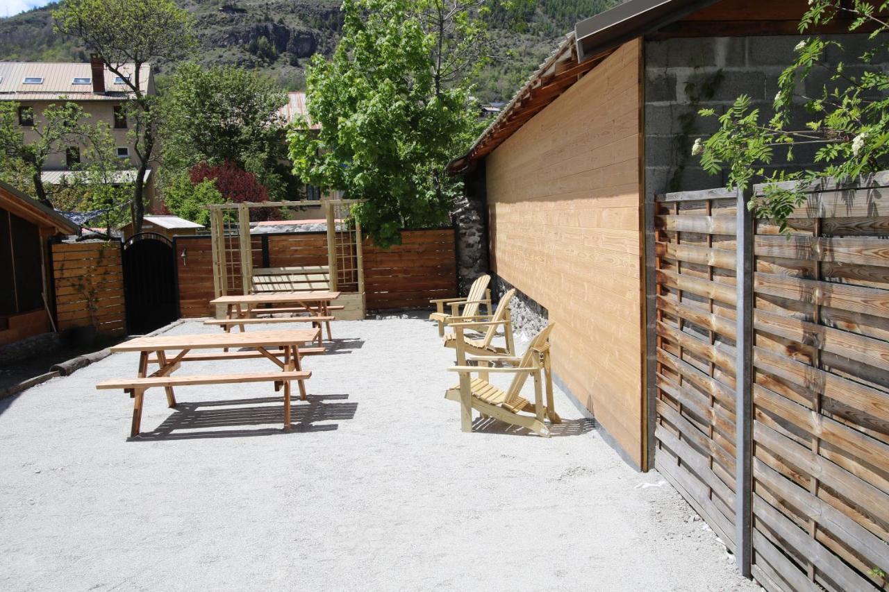 T2 Contemporain Idealement Situe Briancon  Bagian luar foto