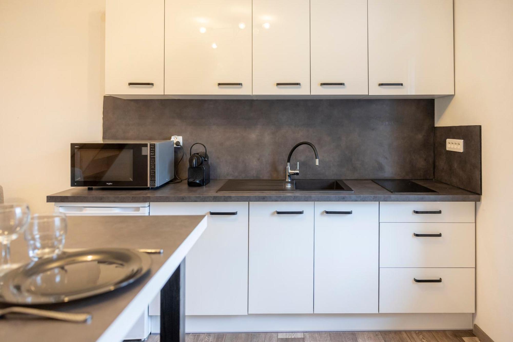 T2 Contemporain Idealement Situe Briancon  Bagian luar foto